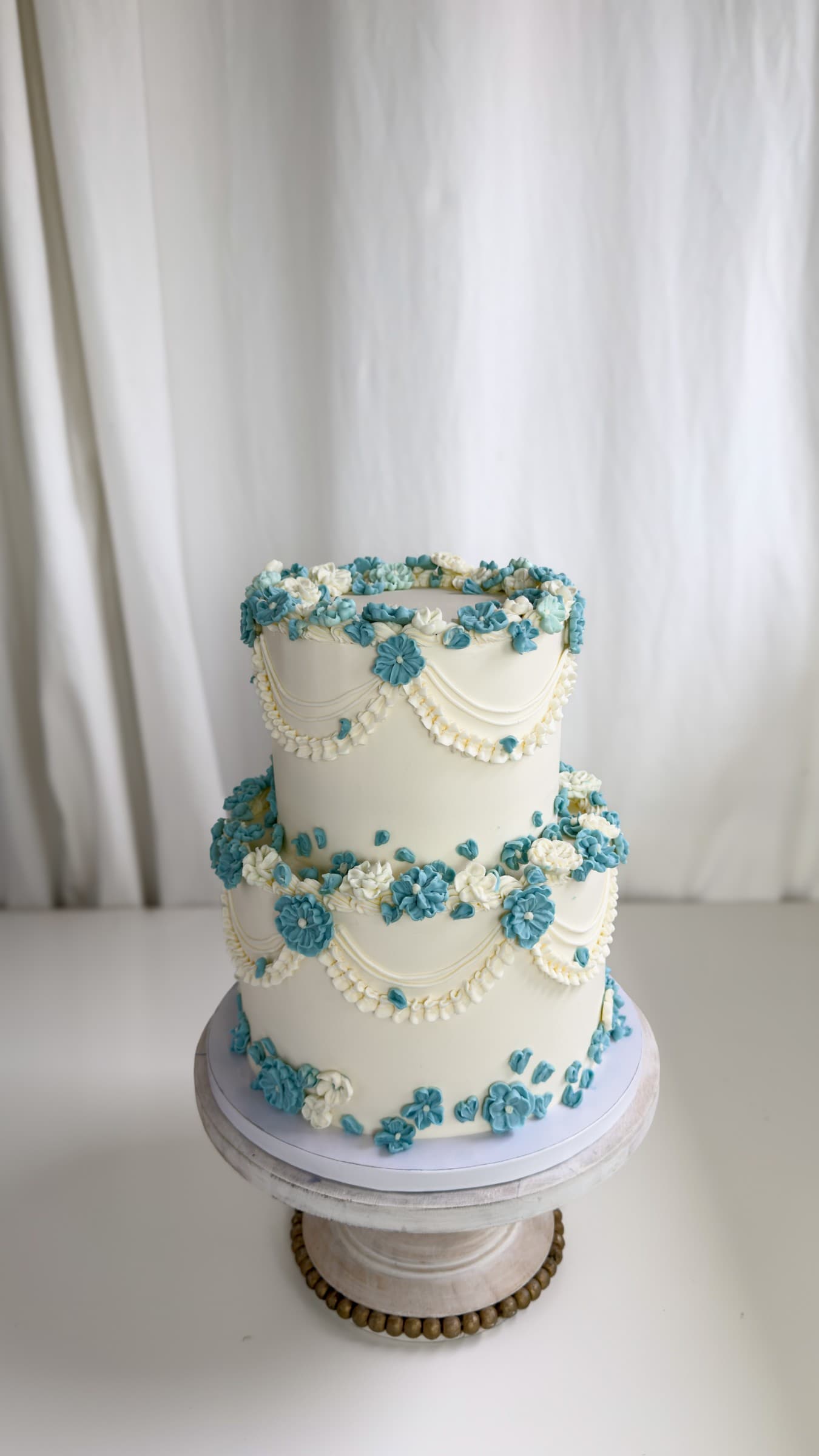 Two Tier Vintage Cake  — Shannon's Cake Shop