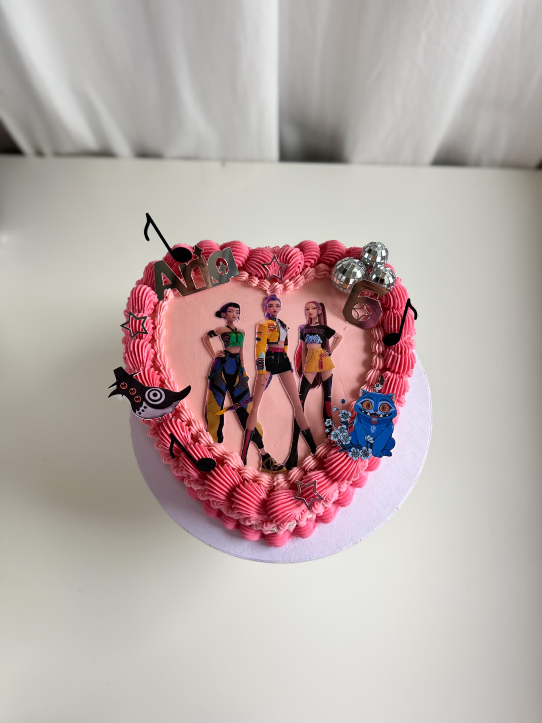 Kpop Demon Hunters Pink Vintage Heart Cake — Shannon's Cake Shop