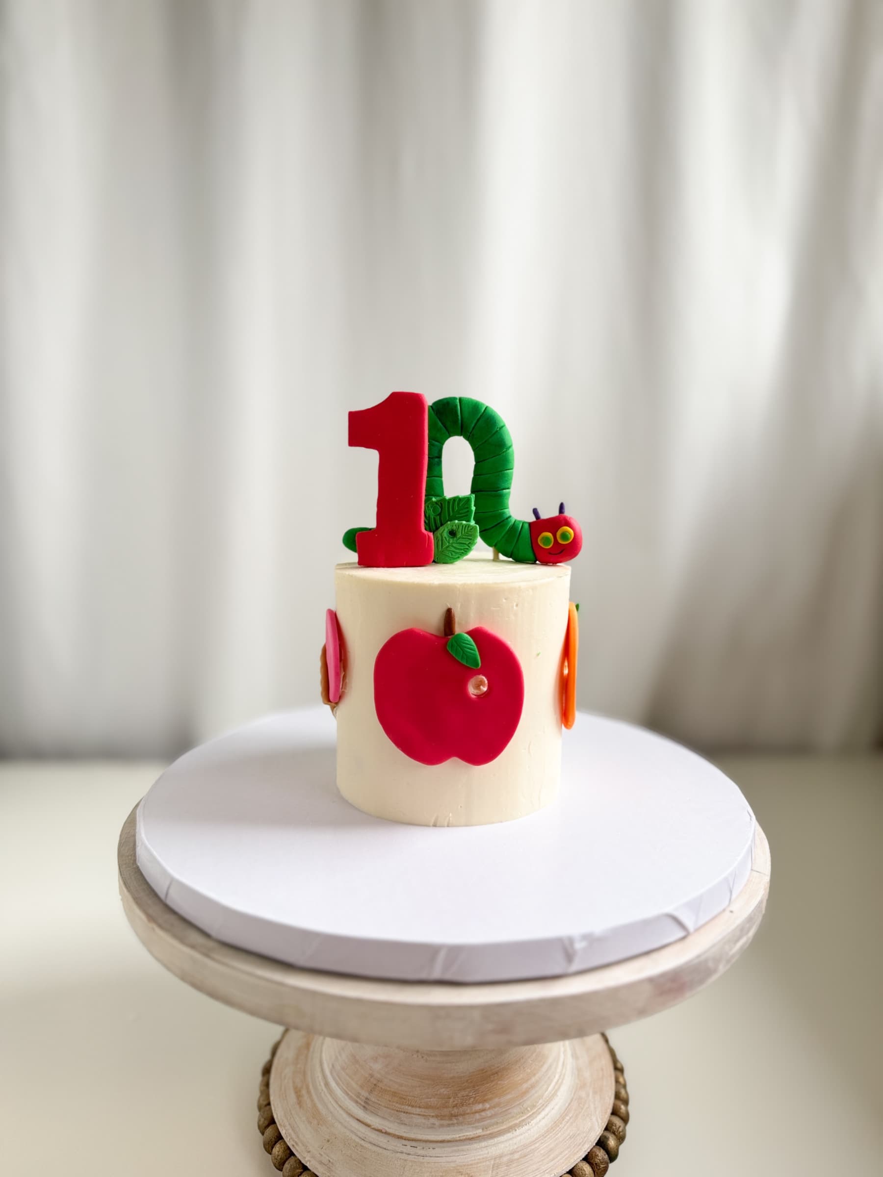 One hungry caterpillar cake — Shannon's Cake Shop